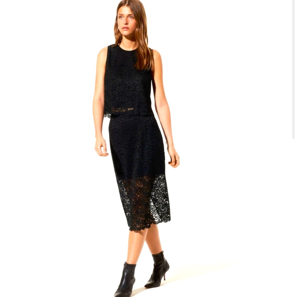 NWT Aritzia Babaton Lace Black Pencil Skirt